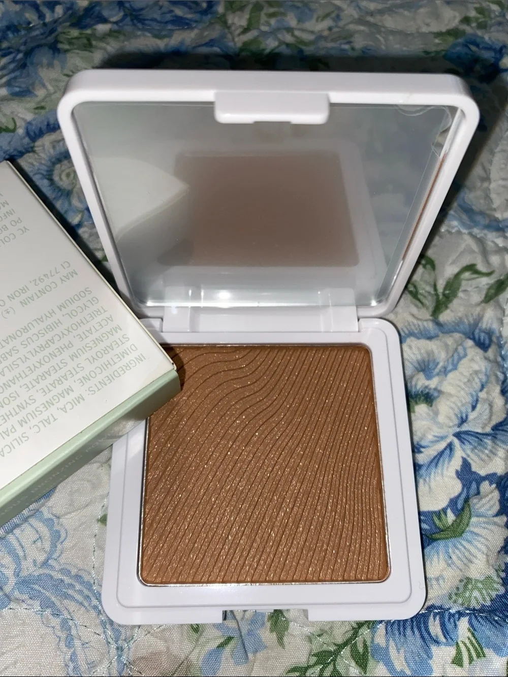 YC Collection Jireh Luminous Bronzing Powder - Enough